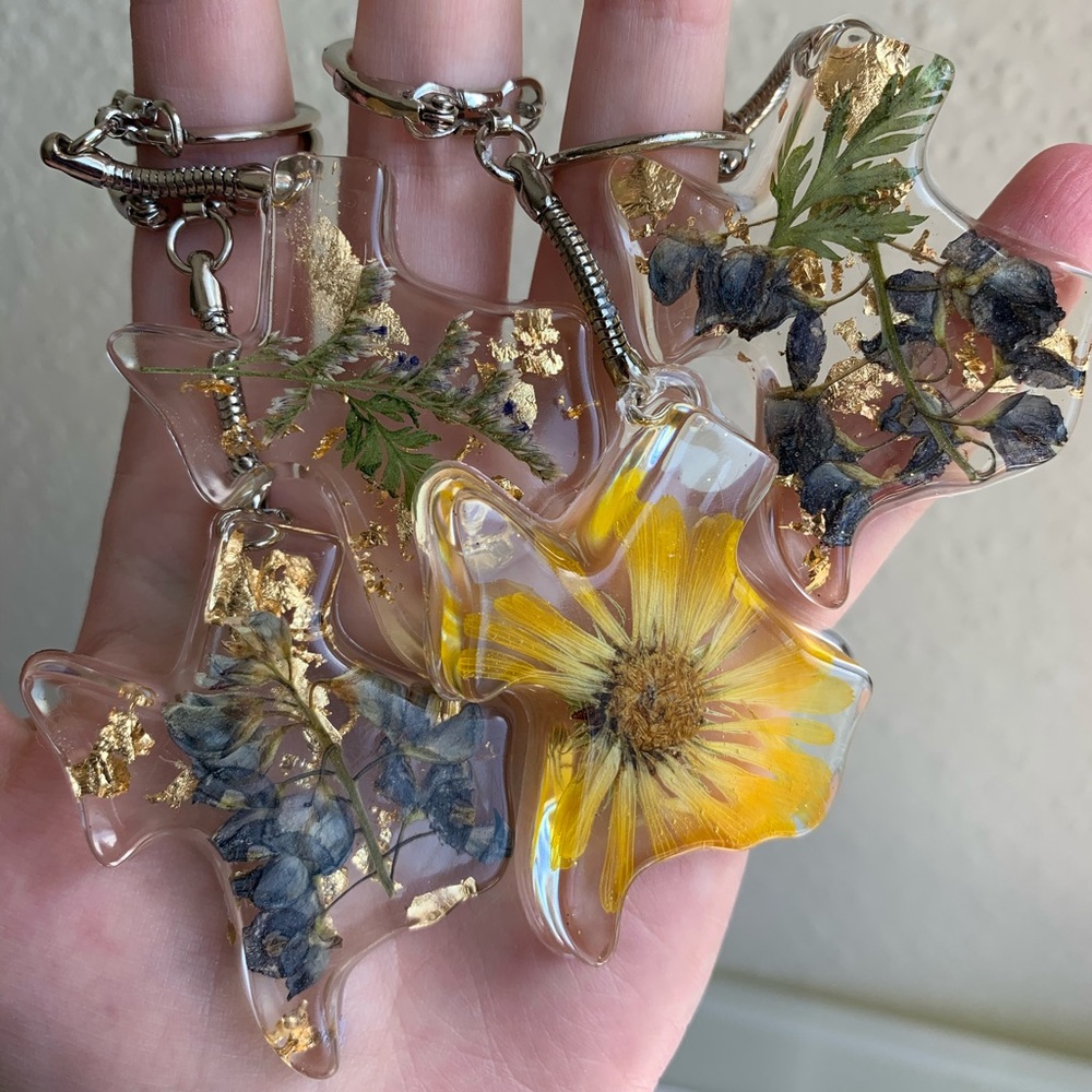 🌸REAL🌻 Handmade Pressed Flower Texas Keychains